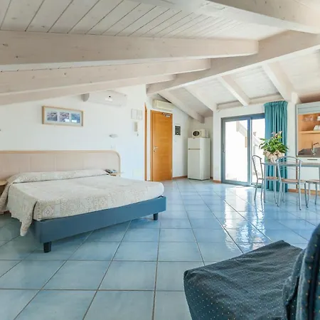 Ascot Aparthotel 3*
